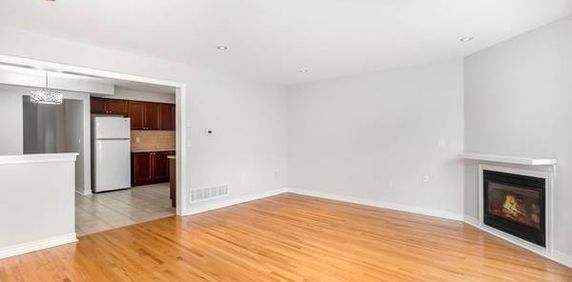 Bloor West Village! Entire House For Lease, Garage, Ample Parking - Photo 2