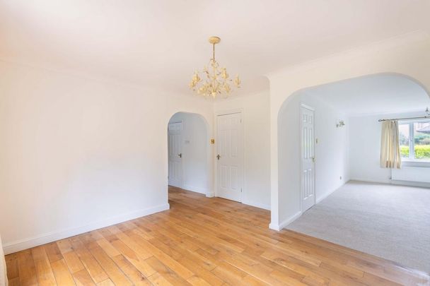 5 bedroom detached house to rent - Photo 1