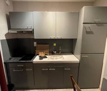Location Appartement 1 pièce Meublé 37m² GRANVILLE 50400 - Photo 5