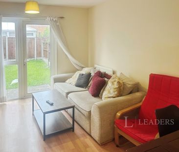 4 bedroom house to rent Hitchen Street, M13 - Photo 2