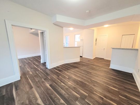 For Lease - 139 1/2 John Street Unit# 6, Hamilton, Ontario - Photo 1