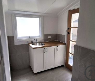 Refurbished 2x1 - Location! - Photo 3