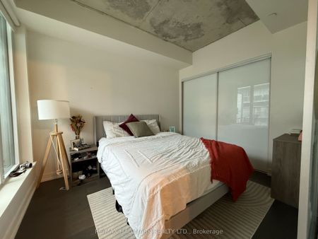 Riverside Square Lofts 15-45 , #814 - Photo 5