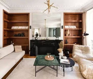 Suberbe trois pièces meublé Place de la Madeleine - Photo 2