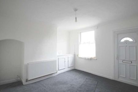 Sutton Road, Kidderminster, DY11 - Photo 3