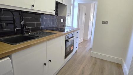 1 bedroom flat to rent - Photo 3