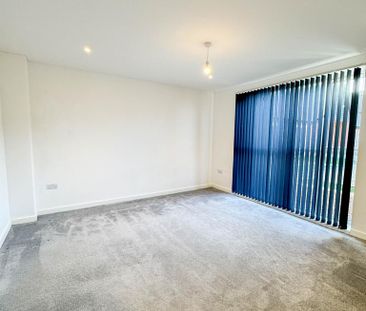 4 bedroom terraced house to rent - Photo 1