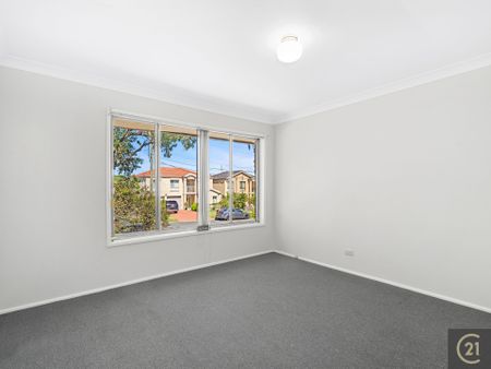 3-Bedroom Home in a Quiet, Family-Friendly Street - Photo 5