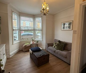 1 Bed Flat, Selkirk Road, SW17 - Photo 2
