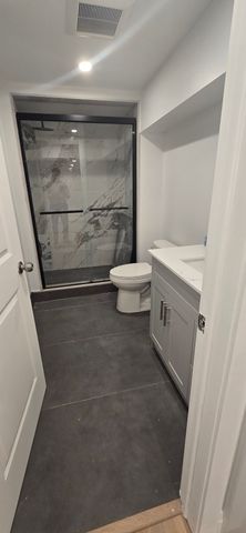 For Lease - 82 Madawaska Avenue Unit# Basement, Toronto, Ontario - Photo 3