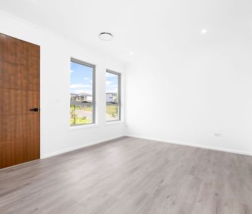 37 Camarero Street, Box Hill NSW 2765 - House For Rent | Domain - Photo 6