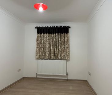 Old Kenton Lane, London - Photo 1