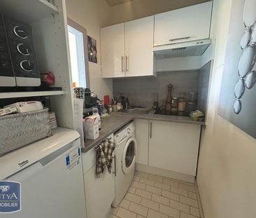 Location Appartement 1 pièce 26m² ST LAURENT DU VAR 06700 - Photo 3