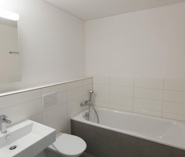 Gemütliche 4.5 Zimmerwohnung mit Balkon und Aussicht ins Grüne. - Foto 4