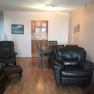 Très Beau 4 1/2 à Louer à Anjou. - Photo 3