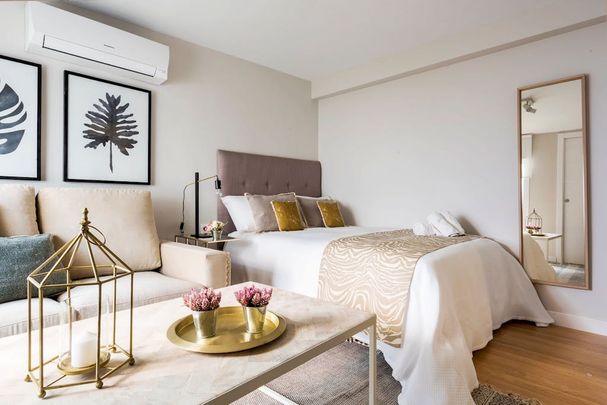 Calle Trinidad Grund, Málaga, Andalusia 29001 - Photo 1