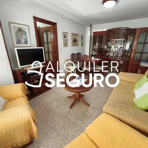 Piso en alquiler en Virgen del Remedio-Juan Xxiii - Photo 1