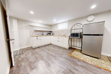 For Lease - 73 Gort Avenue Unit# B, Toronto, Ontario - Photo 5