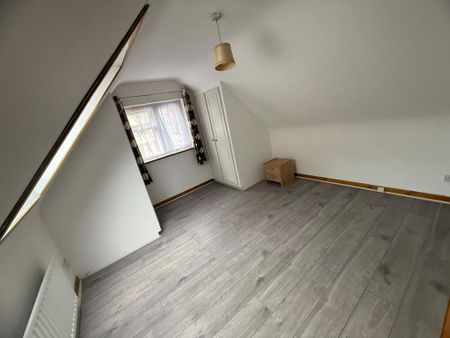 4 bedroom detached house to rent - Photo 4