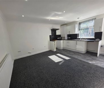 Lees Hall Road, Thornhill Lees, Dewsbury, WF12 - Photo 3