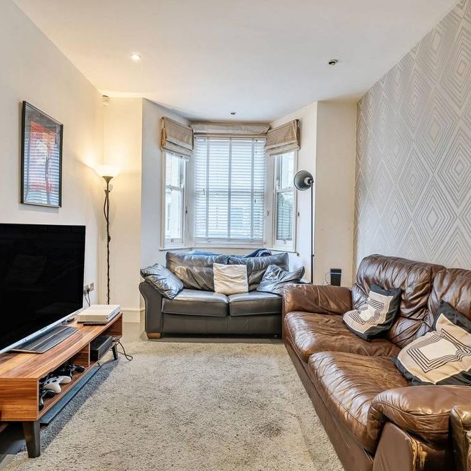 4 bedroom house to rent - Photo 1