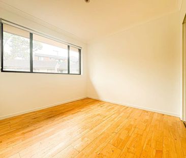 Stylish Townhouse in the Heart of Liverpool (Unfurnished) - Photo 3