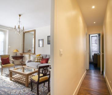 Appartement à louer rue de Verneuil, Paris 7ème - Photo 4