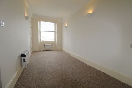 Adelaide Crescent, Hove, BN3 2JH - Photo 4