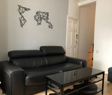 1 Bed Flat, Fortescue Road, SW19 - Photo 6