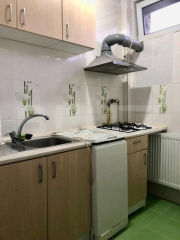 Garsoniera, decomandat, 30 mp, zona strazii Detunata - Fotografie 5