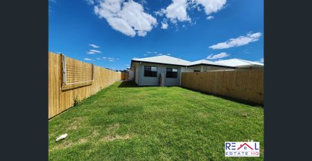 2/14 Pinot Street, Logan Reserve, Qld 4133 - Photo 4