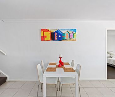 STAND OUT PROPERTY WITH TWO SEPARATE LIVING AREAS! - Photo 2