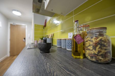 1 bedroom apartment to rent - Photo 2