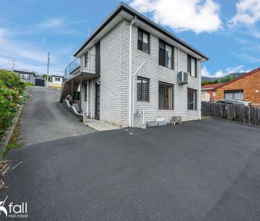 Conveniently located and well maintained - Photo 2