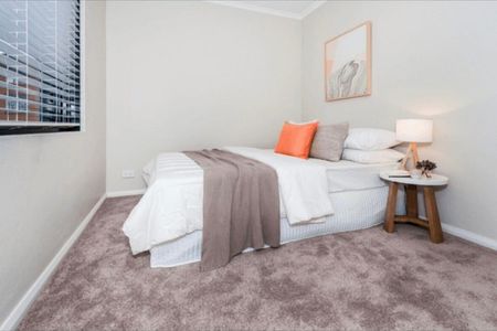 Rosebery - Photo 2