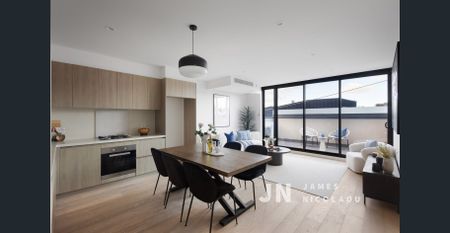 Boutique Bayside Living in the Heart of Albert Park - Photo 4