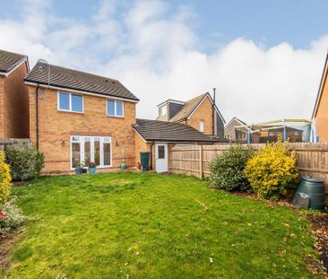 4 bedroom link detached house to rent - Photo 4