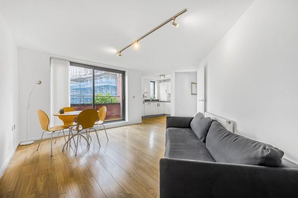 1 bedroom flat to rent - Photo 1