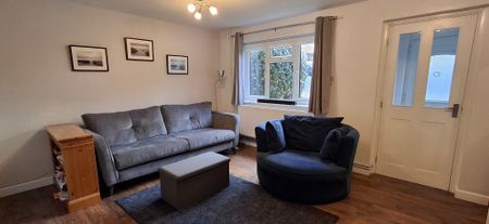 Barrington Road, Swindon, Watchfield - Photo 2