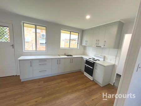 Newly Renovated 1 Bedroom, 1 Bathroom Apartment in Prime Location - RENT TO INCREASE TO $400 P/W ON 9TH OF MARCH 2026 - Photo 2