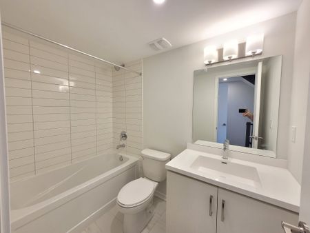 For Lease - 131 Honeycrisp Crescent Unit# TH215, Vaughan, Ontario - Photo 2