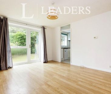 2 bedroom maisonette to rent - Photo 5