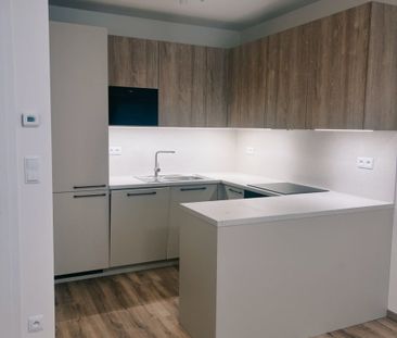 Pronájem bytu 2+kk • 56 m² bez realitkyPoděbradská, Praha - Hloubětín - Photo 2