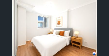 ** Luxurious 3-Bedroom New York-Style Split-Level Apartment - Photo 2