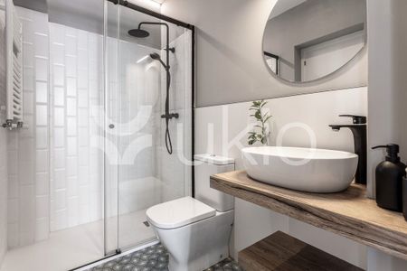 Madrid Capital, Community of Madrid 28004 - Photo 2