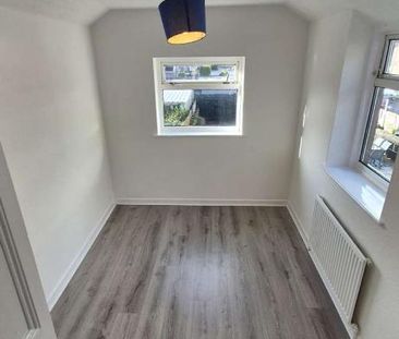 Neath Road, Neath, SA11 - Photo 1