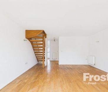 Elvedon Road, Feltham,TW13 - Photo 1