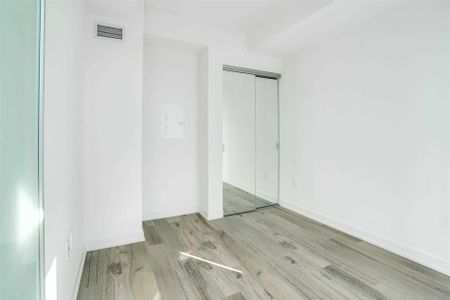 For Lease - 1 Yorkville Avenue Unit# 5004, Toronto, Ontario - Photo 5