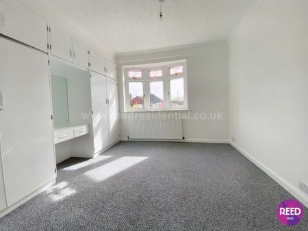 DANDIES DRIVE LEIGH ON SEA - Photo 5