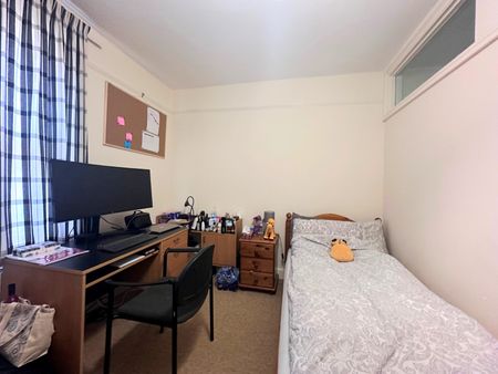 3 bedroom apartment to rent - Photo 3